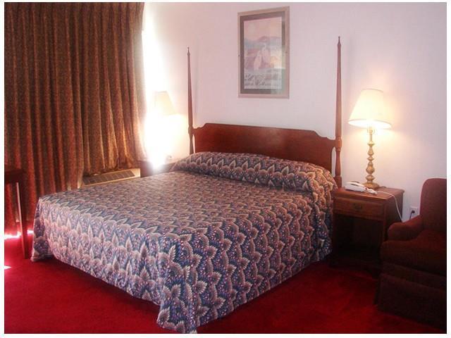 Red Carpet Inn Jesup Room photo